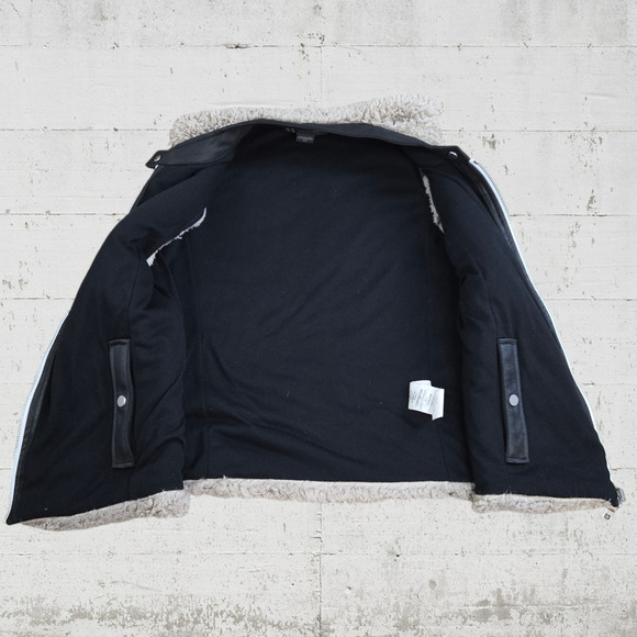 Armani Exchange Tan Black Sherpa Faux Fur Reversible Full Zip Vest Size Medium - Picture 8 of 8